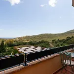 Domus Francy בית הארחה 4*