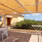 Domus Francy בית הארחה
