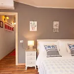 בית הארחה Domus Francy