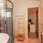 בית הארחה Domus Francy