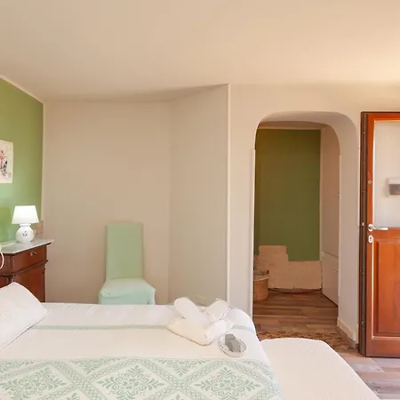 Domus Francy Casa de hóspedes 4*
