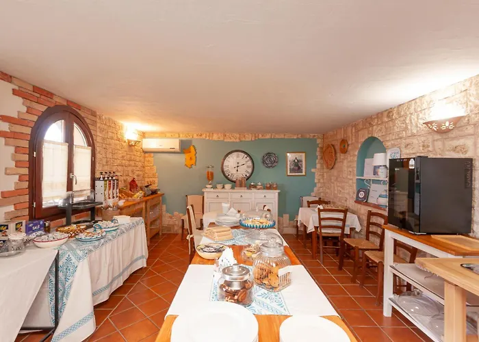 Πανσιόν Domus Francy