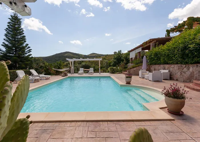 Domus Francy 4* 圣特奥多罗