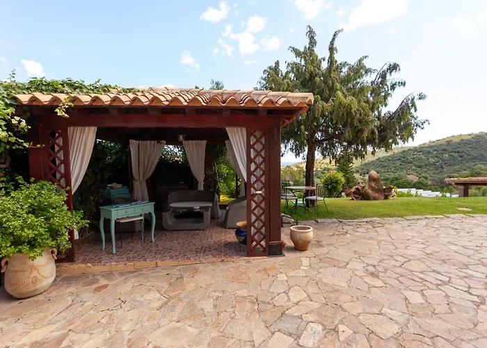 Domus Francy 4* 圣特奥多罗