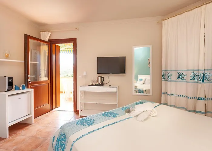 Domus Francy 4* San Teodoro (Sardinia)