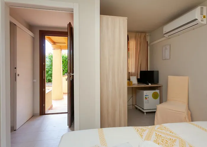 招待所 Domus Francy 圣特奥多罗