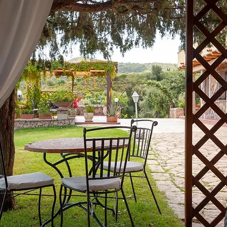 Domus Francy بيت ضيافة *