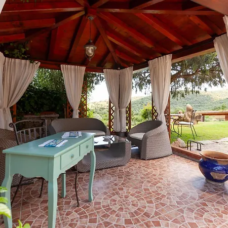 بيت ضيافة Domus Francy