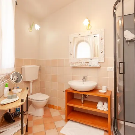 Gæstehus Domus Francy 4*
