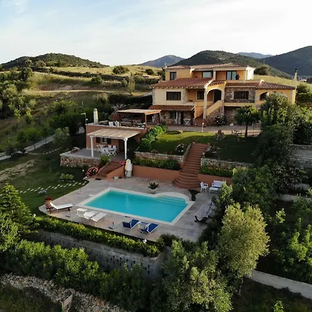 بيت ضيافة Domus Francy *