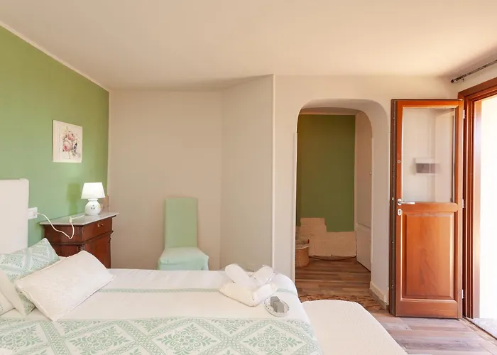 Domus Francy 게스트하우스 4*